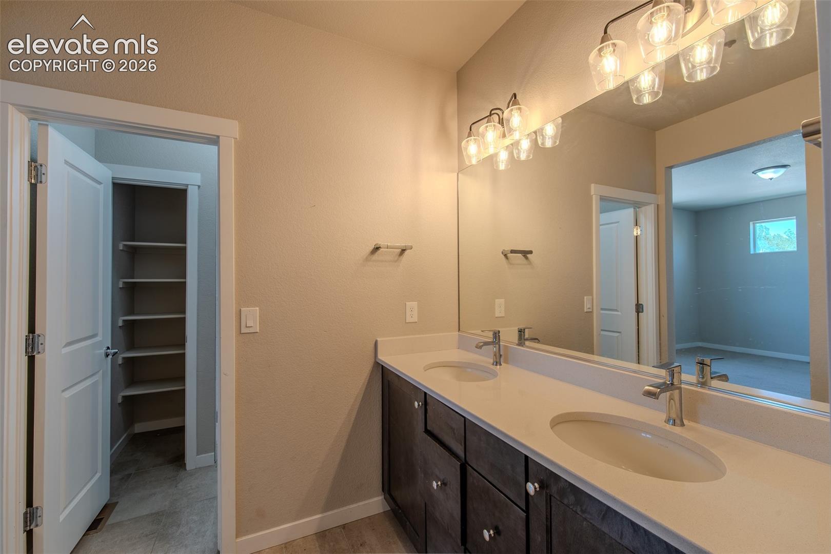 7243 Rosa Belle Heights