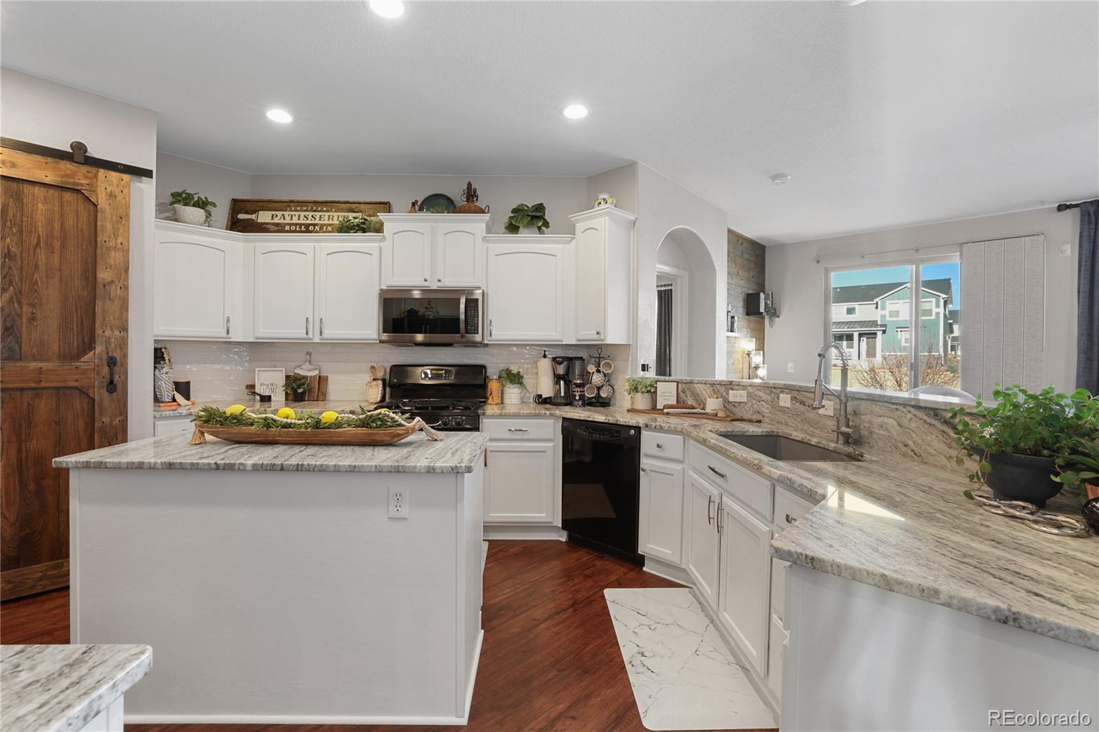 6435 Coyote Ridge Court