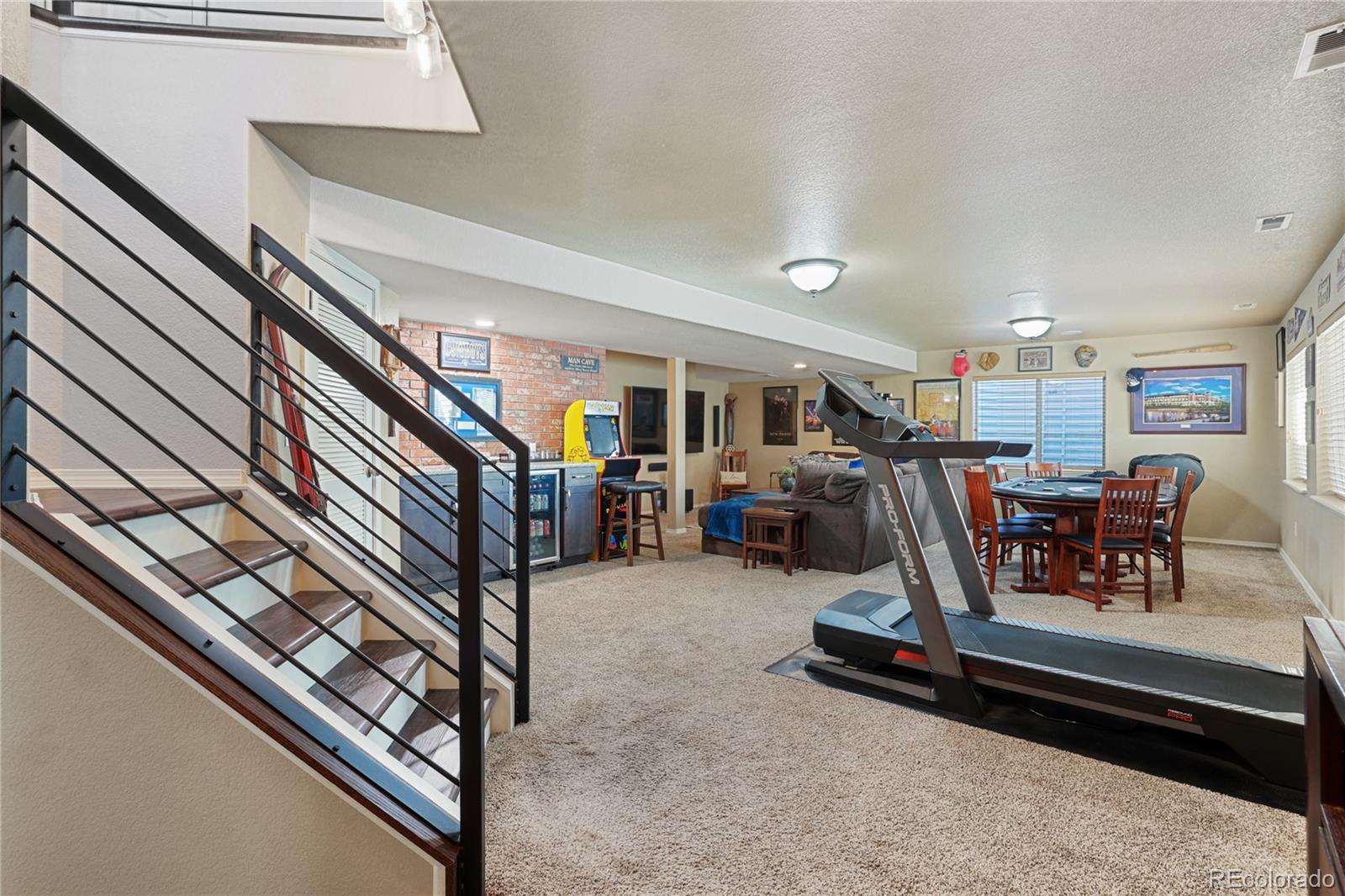 6435 Coyote Ridge Court
