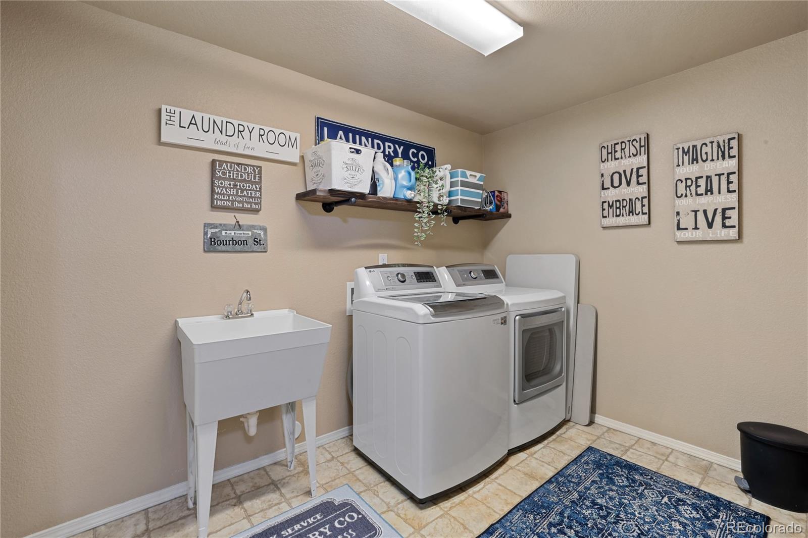 6435 Coyote Ridge Court
