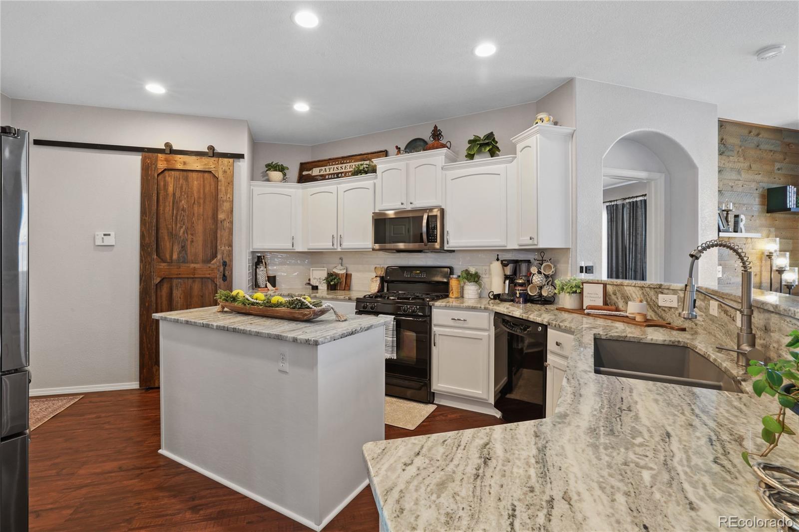 6435 Coyote Ridge Court