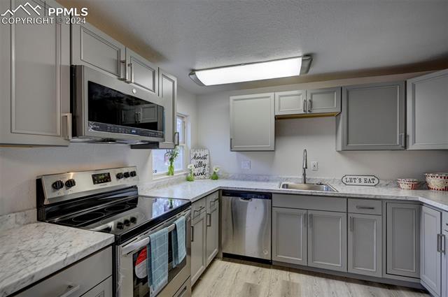 1405 Commanchero Court