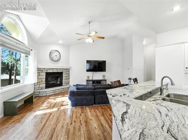 18370 Lazy Summer Way