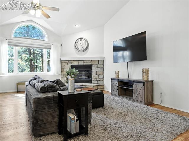 18370 Lazy Summer Way