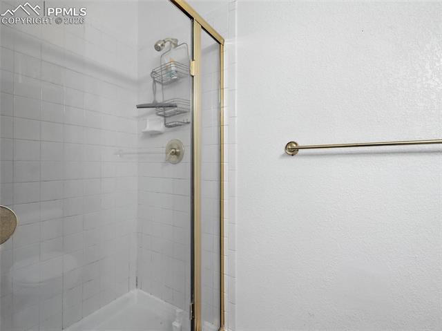 18370 Lazy Summer Way