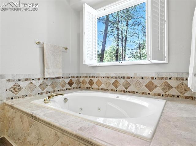 18370 Lazy Summer Way