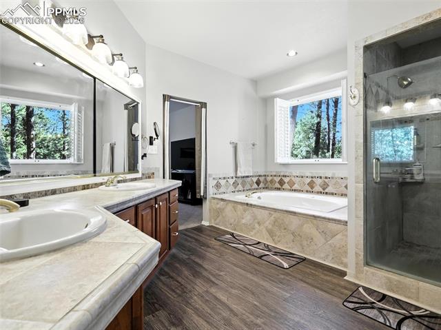 18370 Lazy Summer Way