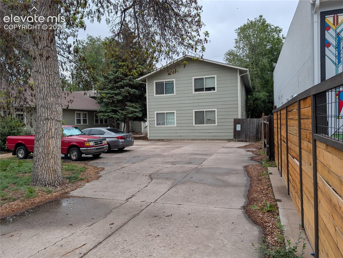 403 Bonfoy Avenue