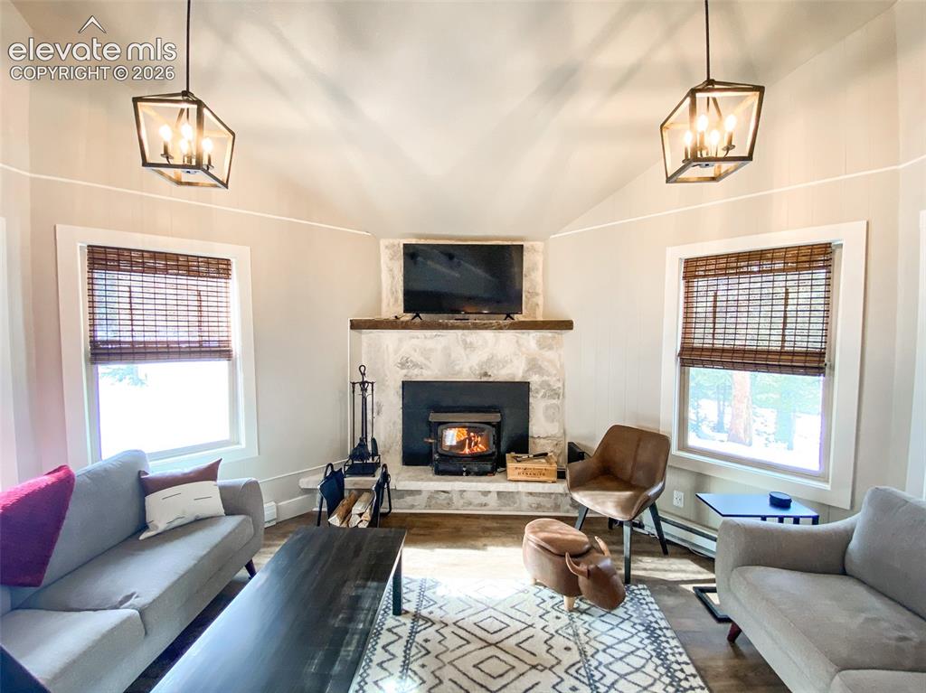 193 Range Road Unit: 1
