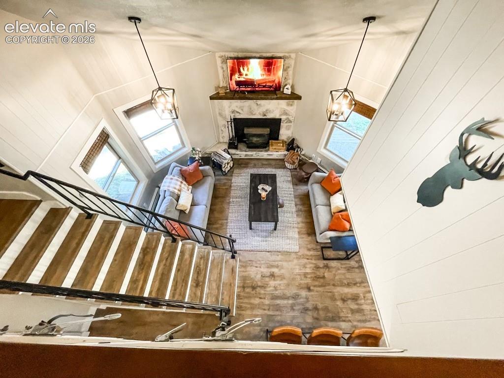 193 Range Road Unit: 1