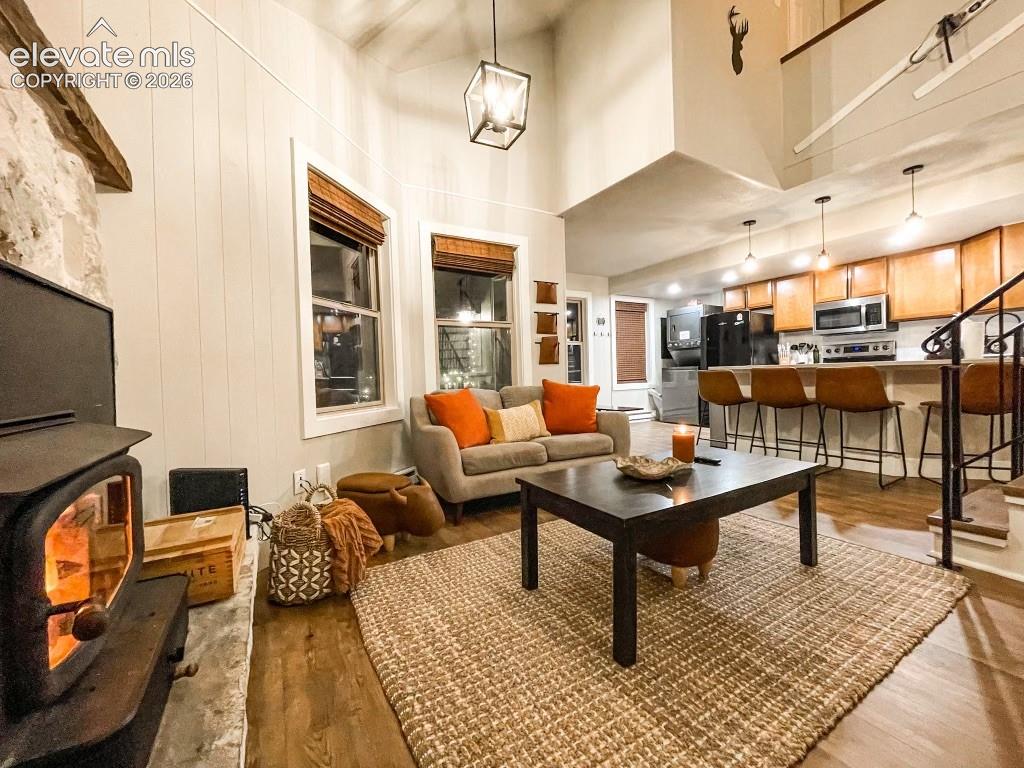 193 Range Road Unit: 1