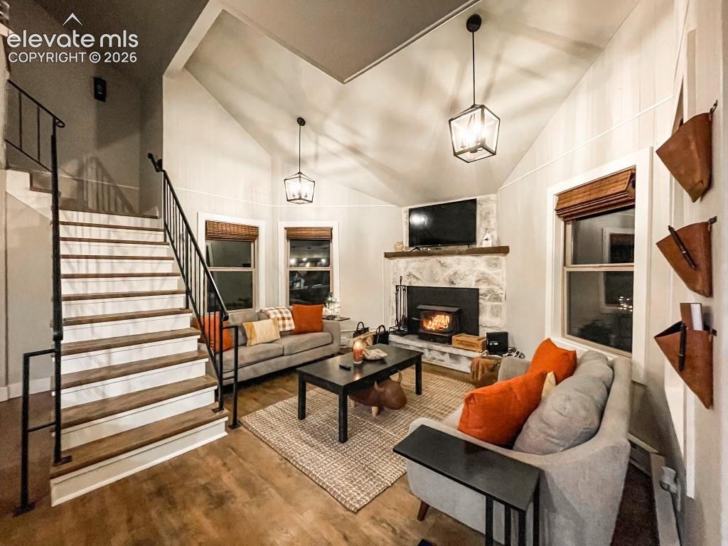 193 Range Road Unit: 1
