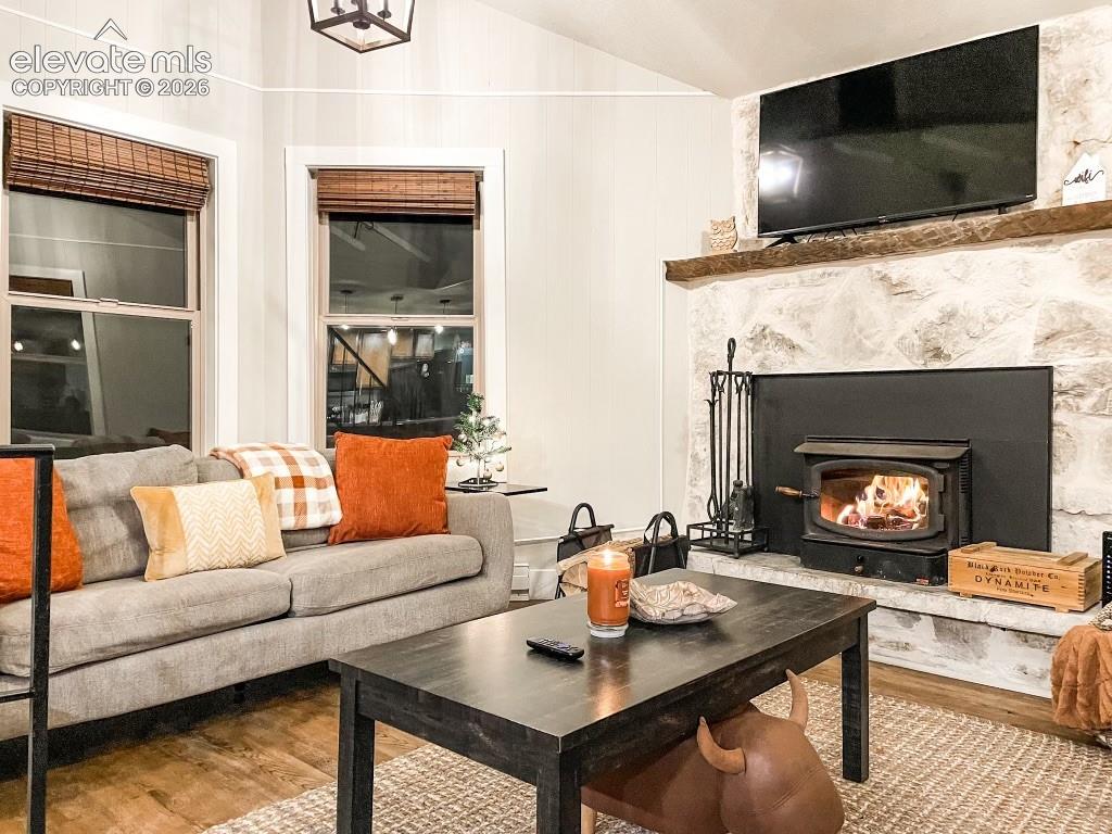 193 Range Road Unit: 1