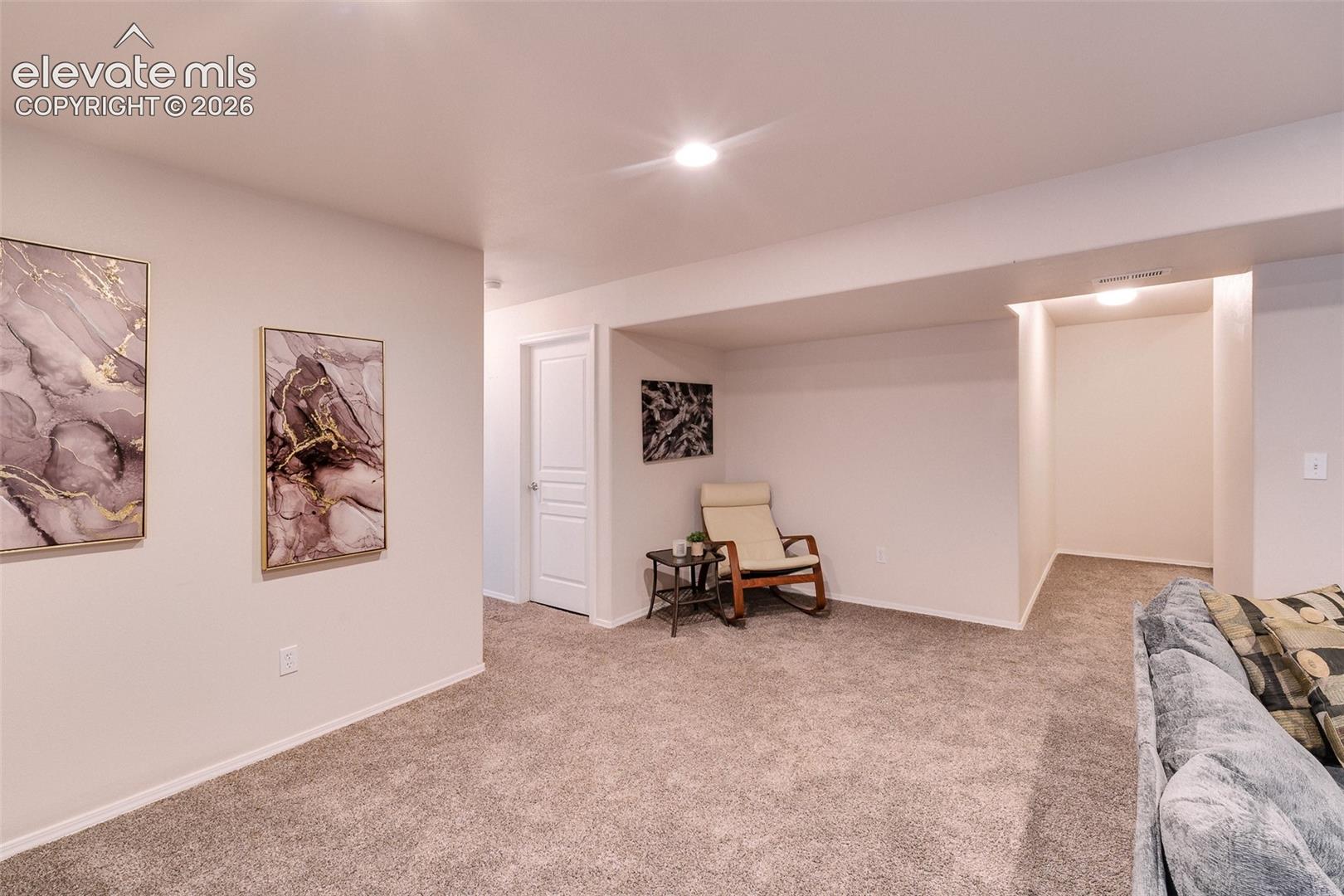 9509 Bur Oak Lane
