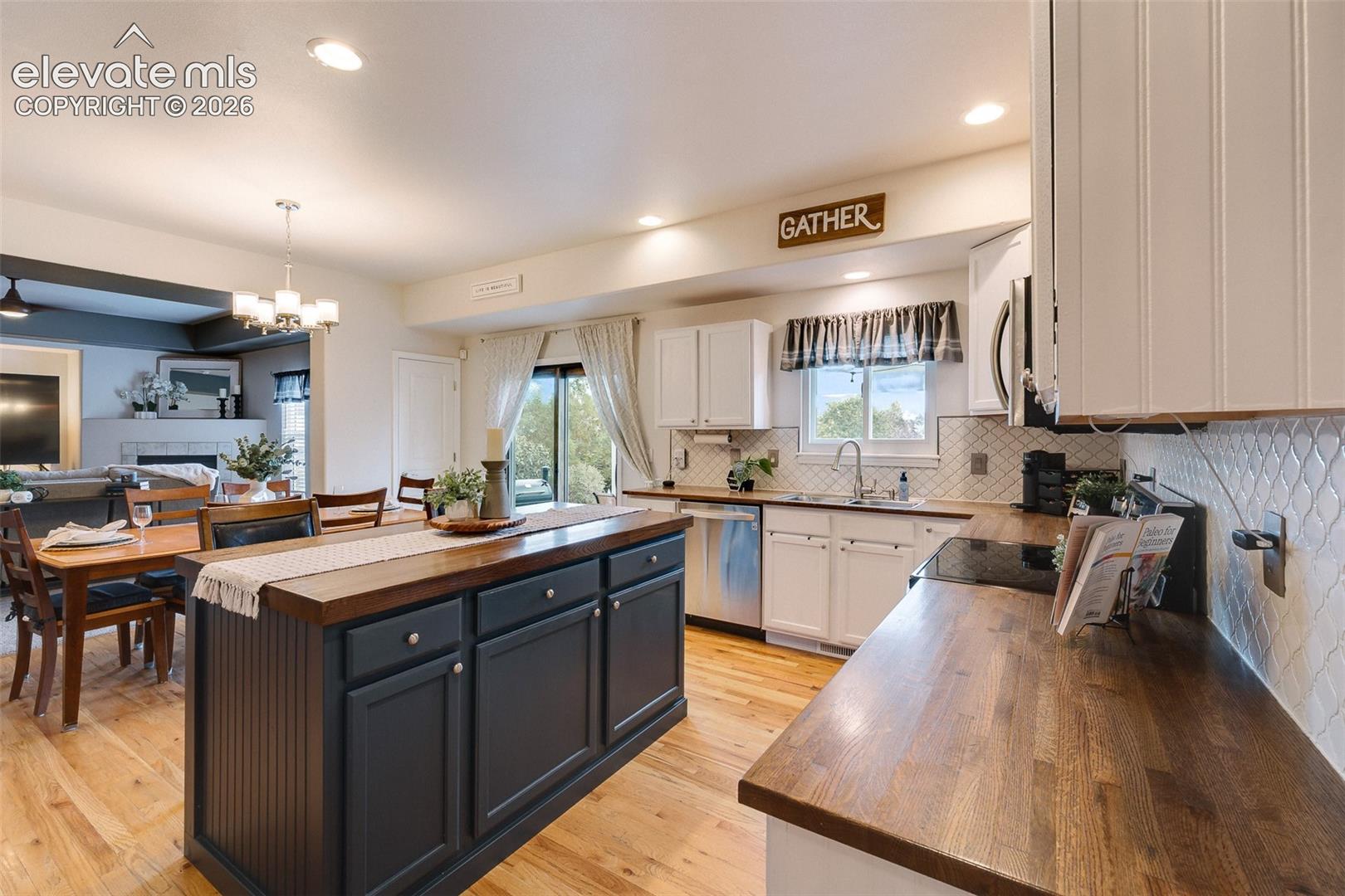 9509 Bur Oak Lane