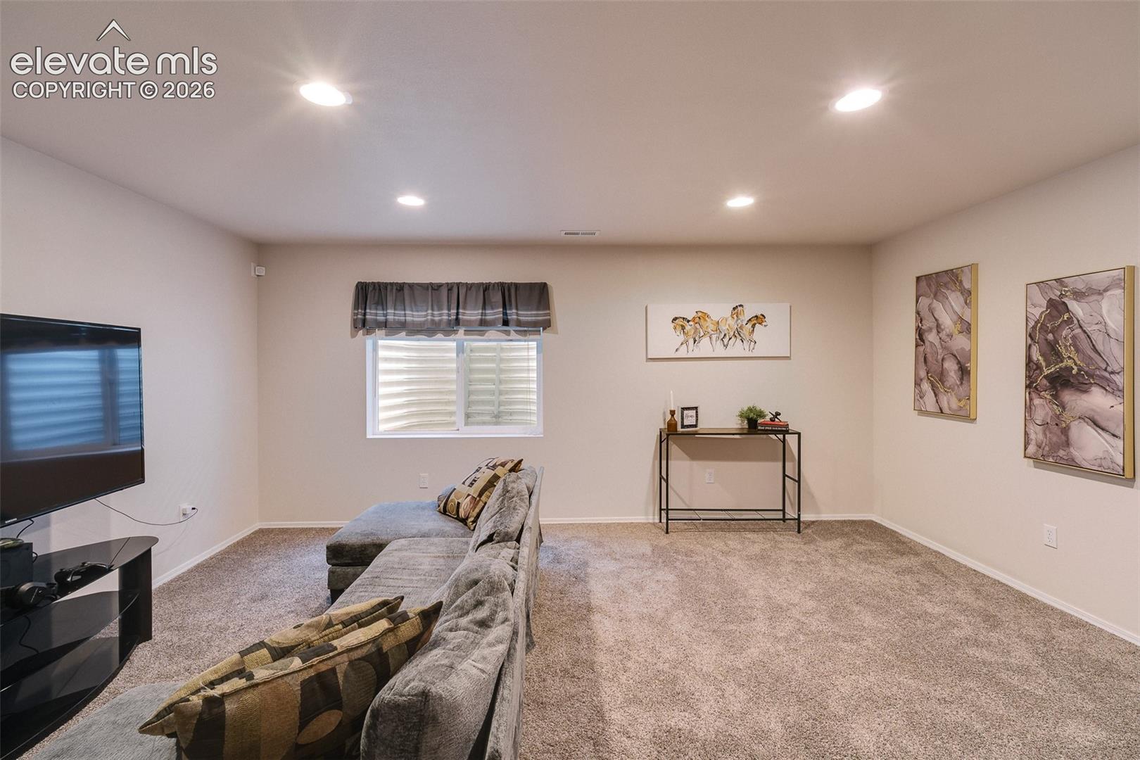 9509 Bur Oak Lane
