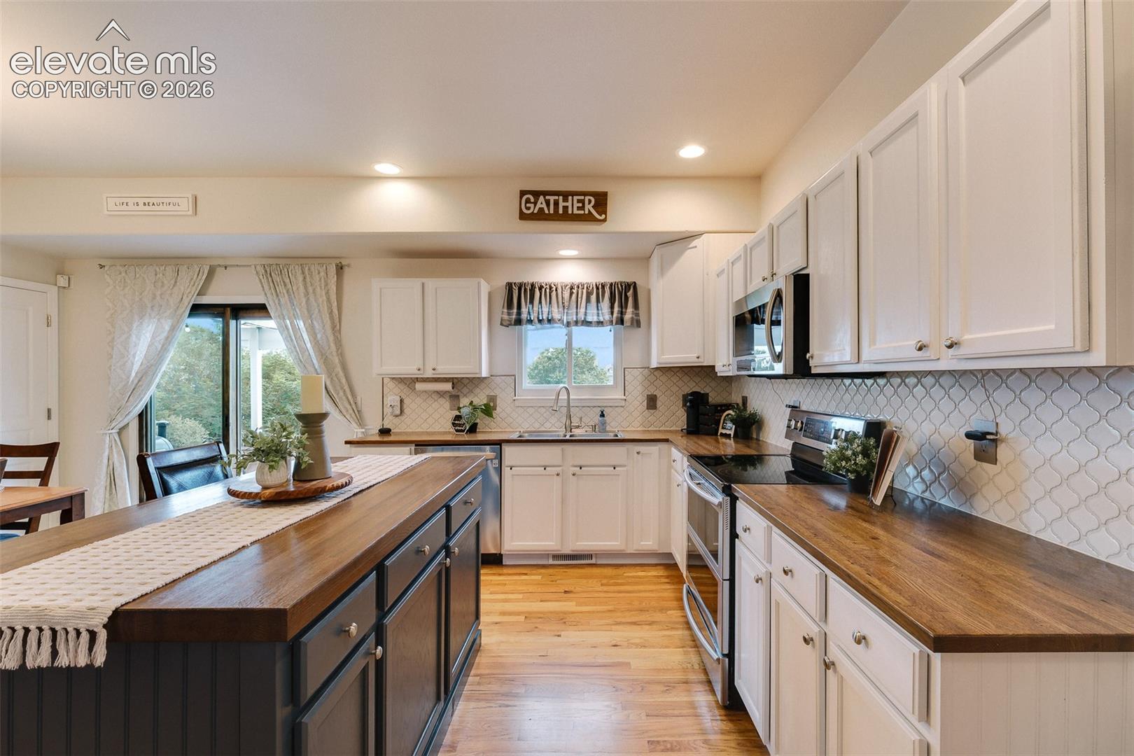9509 Bur Oak Lane