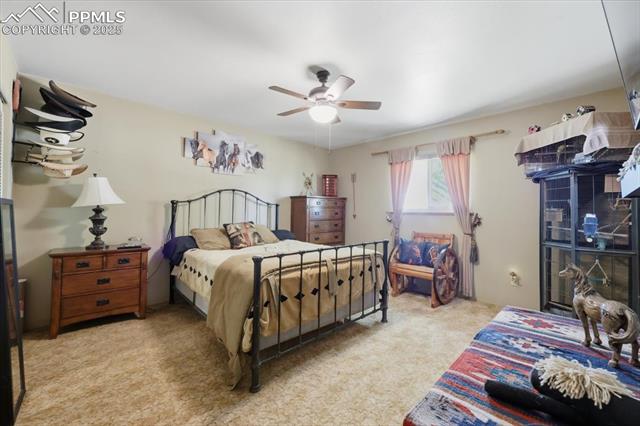 2202 N Ellicott Highway