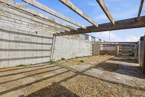 2202 N Ellicott Highway