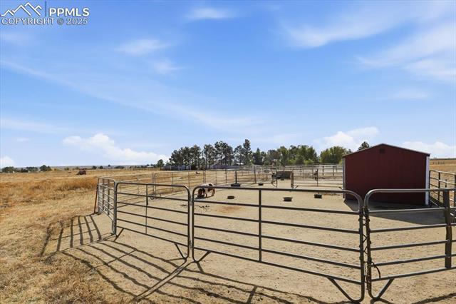 2202 N Ellicott Highway