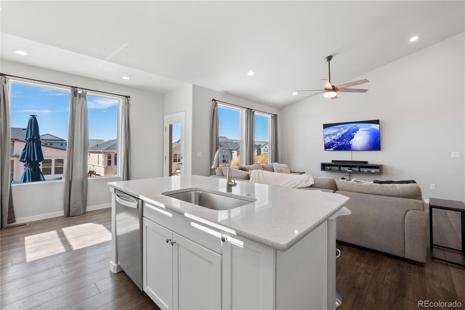 7372 Glen Forest Lane