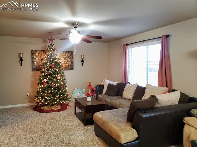 6046 Meadowbank Lane