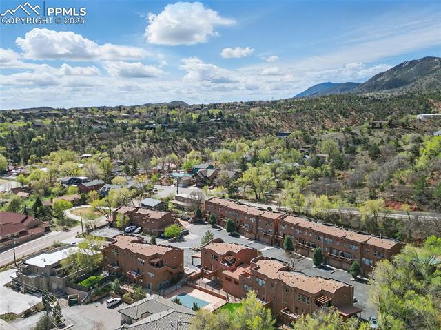 18 Taos Place