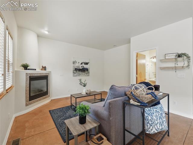 18 Taos Place