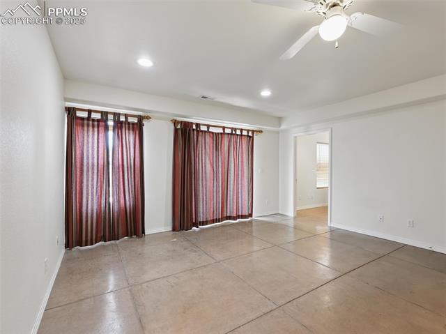 18 Taos Place