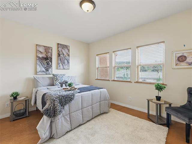 18 Taos Place