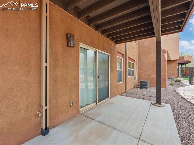 18 Taos Place