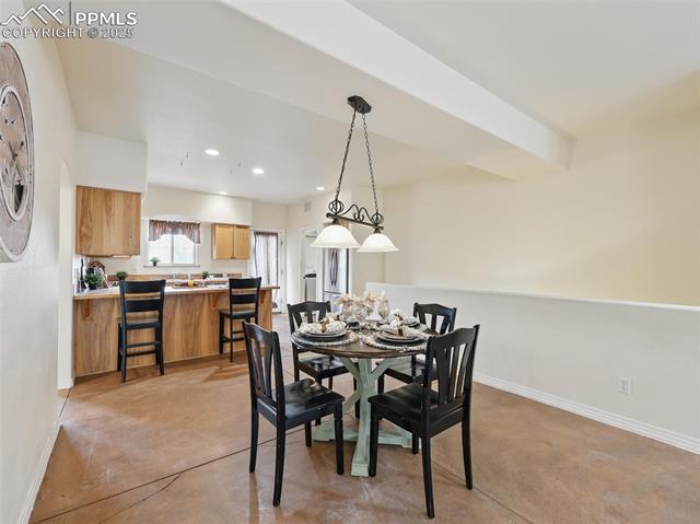 18 Taos Place