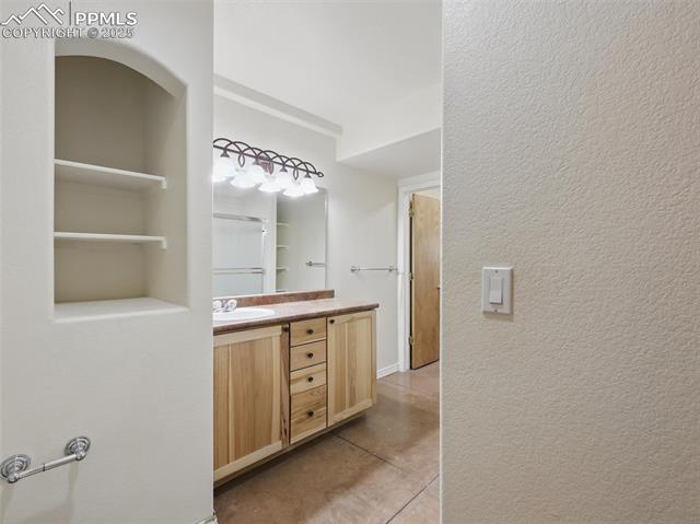 18 Taos Place