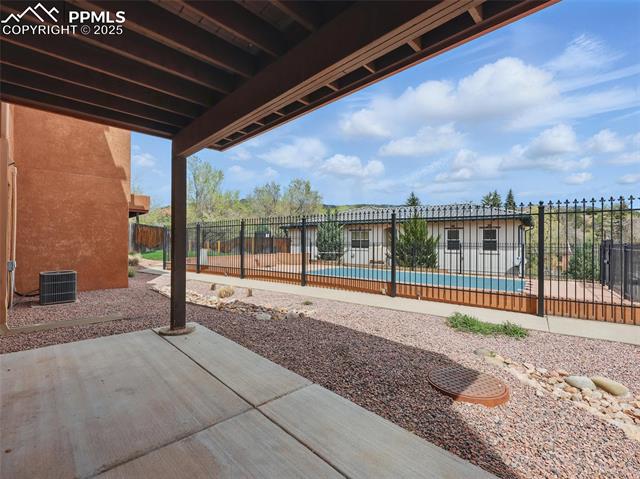 18 Taos Place