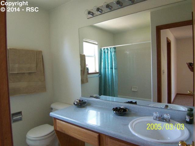 3215 Flying Horse Road