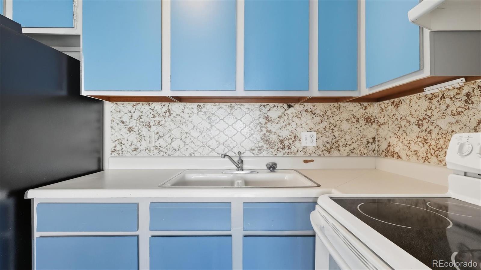 411 Lakewood Circle Unit: B709