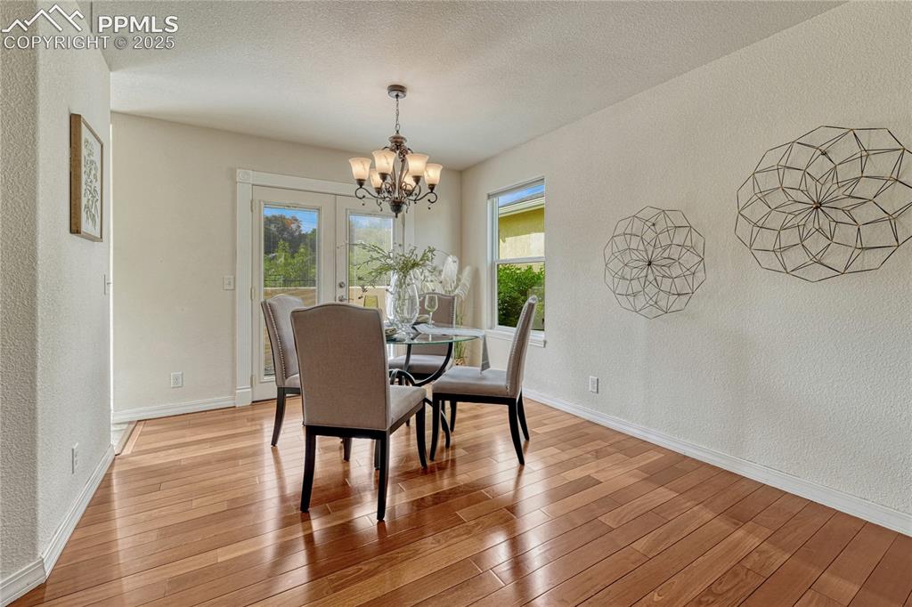 3275 Chestnut Glen Lane