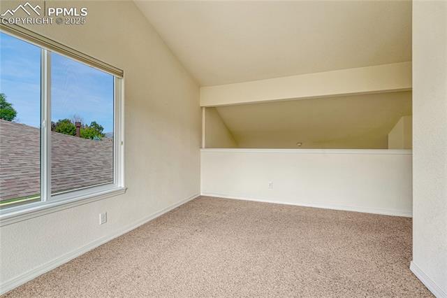 3275 Chestnut Glen Lane