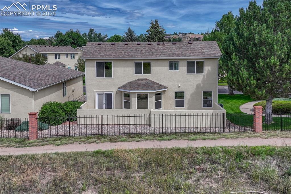 3275 Chestnut Glen Lane