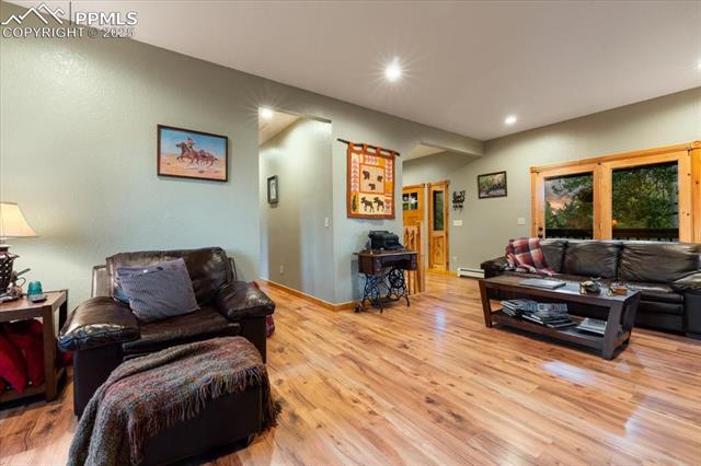 123 Maroon Lake Circle