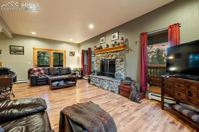 123 Maroon Lake Circle