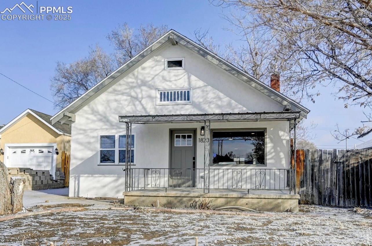 1823 E 5th Street