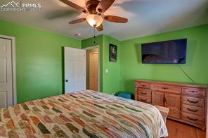 1154 E Paramount Drive