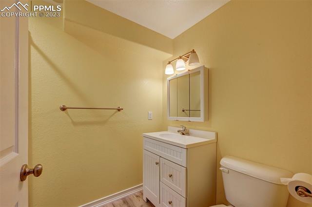 1154 E Paramount Drive