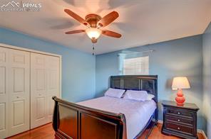 1154 E Paramount Drive