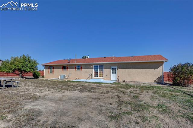 1154 E Paramount Drive