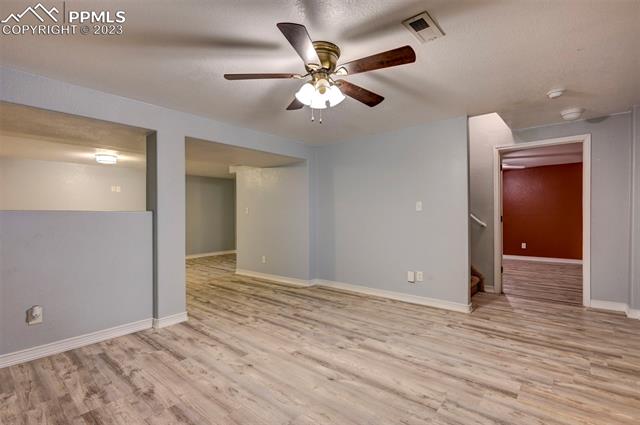 1154 E Paramount Drive