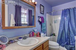 1154 E Paramount Drive