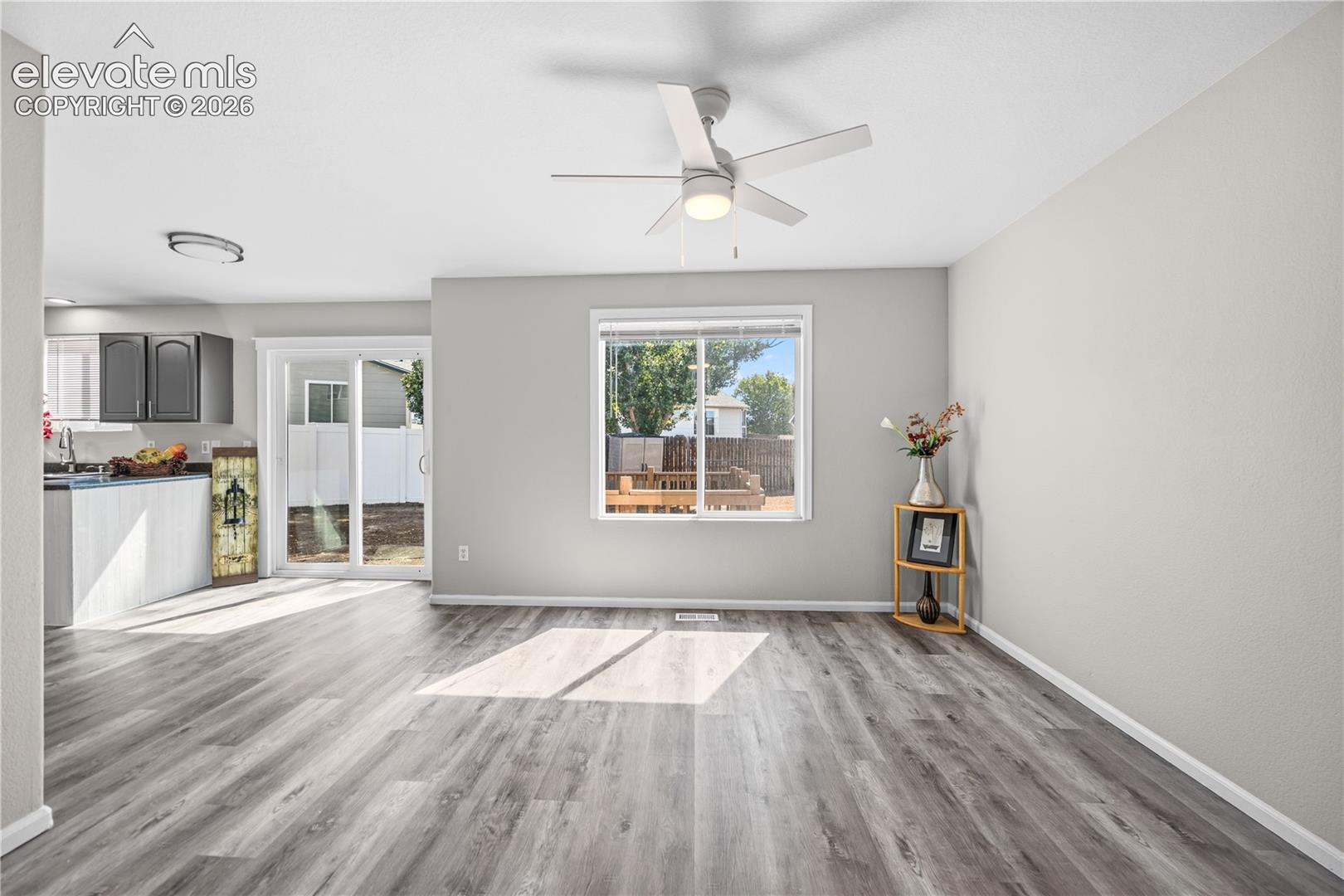 7636 Middle Bay Way