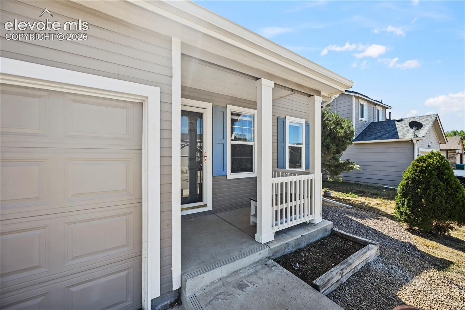 7636 Middle Bay Way